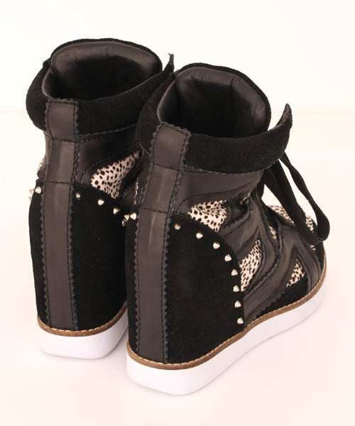 Another Edition（アナザーエディション）の「AE×J/C STUDS InWEG SNK　Я（スニーカー・レディース・オフホワイト/ブラック・36/37/38）」の6枚目の写真