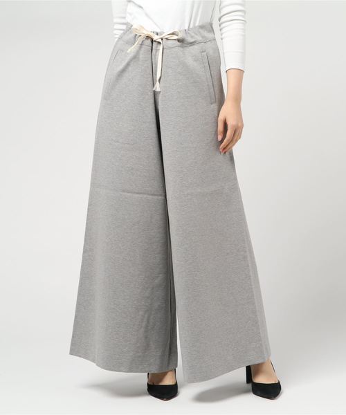 Traditional Weatherwear(トラディショナルウェザーウェア)の「WIDE SWEAT FLARE PANTS(その他パンツ・レディース・ライトグレー/ネイビー・S/M/L/XS)」の1枚目の写真
