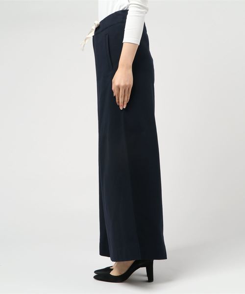 Traditional Weatherwear(トラディショナルウェザーウェア)の「WIDE SWEAT FLARE PANTS(その他パンツ・レディース・ライトグレー/ネイビー・S/M/L/XS)」の4枚目の写真