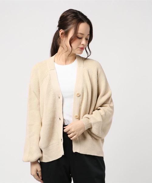 VENCEEXCHANGE（ヴァンスエクスチェンジ）の「Vネック片畦カーディガン（カーディガン/ボレロ・レディース・ブラック/ベージュ/オフホワイト・M）」の10枚目の写真