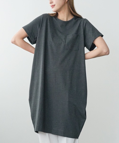 mili an deni(ミリアンデニ)の「ポケット付きTシャツワンピース(ワンピース・レディース・チャコールグレー/ブラック/ネイビー/オフホワイト/カーキ/杢グレー/ピンクベージュ/オリーブ/ベージュ/ダークベージュ/ライトグレー/モカ/ラベンダー/ダークブルー/スミクロ/ブルー/ダークオレンジ/アッシュグレー/ダークパープル・M/L)」の5枚目の写真