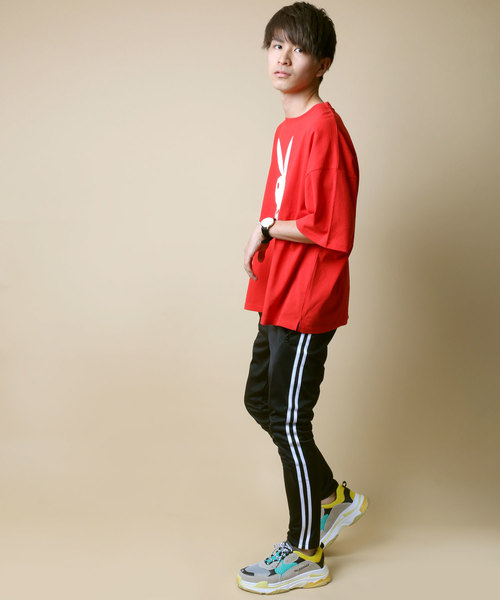 PLAYBOY（プレイボーイ）の「PLAYBOY/プレイボーイ ビッグシルエット ラビットアイコン Tシャツ（Tシャツ/カットソー・メンズ・ホワイト/ブラック/レッド・M/L/XL）」の13枚目の写真