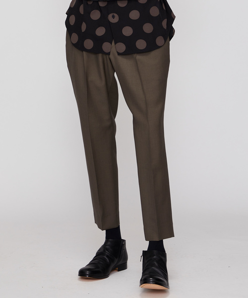 markaware（マーカウェア）の「【marka】ツータックスリムテーパードフィットパンツ（その他パンツ・メンズ・ブラック/ダークグリーン・2/1）」の6枚目の写真