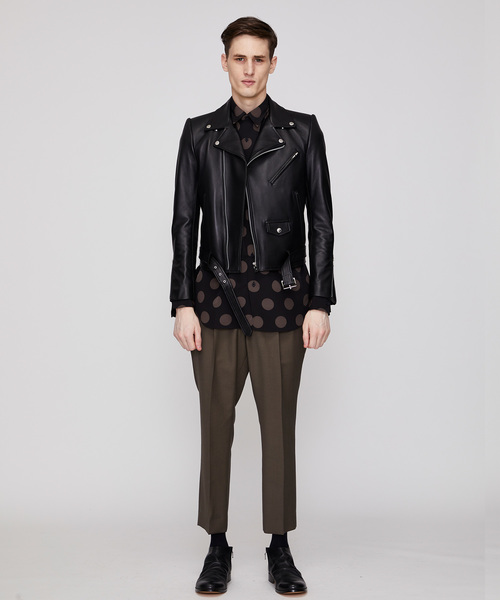 markaware（マーカウェア）の「【marka】ツータックスリムテーパードフィットパンツ（その他パンツ・メンズ・ブラック/ダークグリーン・2/1）」の10枚目の写真