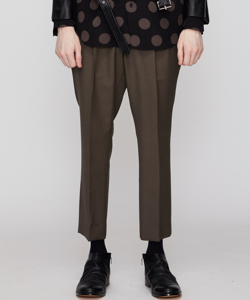 markaware（マーカウェア）の「【marka】ツータックスリムテーパードフィットパンツ（その他パンツ・メンズ・ブラック/ダークグリーン・2/1）」の13枚目の写真