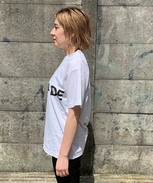 ENVYM(アンビー)の「FRONT LOGO T-SH(Tシャツ/カットソー・レディース・ホワイト/ブラック・FREE)」の3枚目の写真