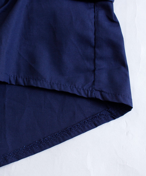 Sawa a la mode（サワアラモード）の「袖に花刺繍あしらうスキッパー襟シャツ（シャツ/ブラウス・レディース・ネイビー・FREE）」の3枚目の写真