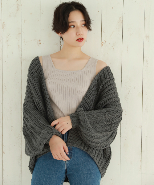 PAGEBOY(ページボーイ)の「ハンドニットボリュームカーディガン(ニット/セーター・レディース・チャコールグレー/オフホワイト/ブルー・FREE)」の2枚目の写真