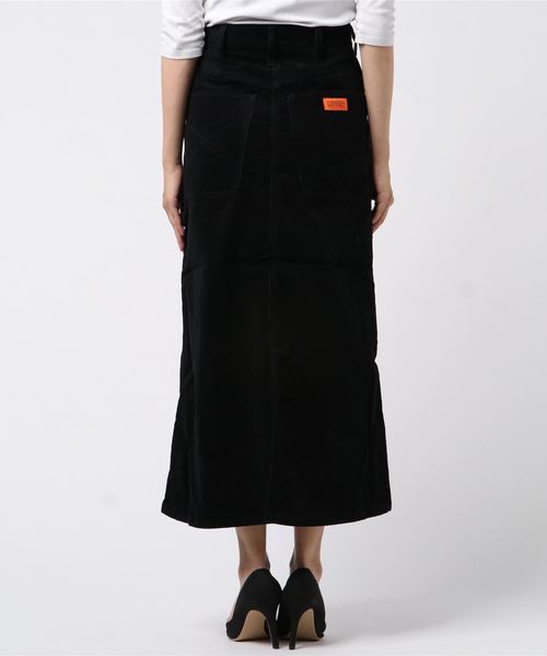 UNIVERSAL OVERALL(ユニバーサルオーバーオール)の「【UNIVERSAL OVERALL】 CORDUROY PAINTER SKIRT / U932721-A(スカート・レディース・ブラック/ベージュ/ブラウン/ネイビー・MEDIUM/LARGE)」の6枚目の写真