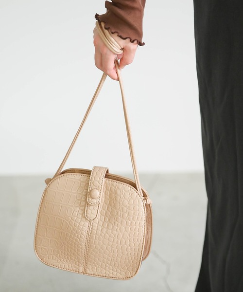 select MOCA(セレクトモカ)の「クロコショルダーバッグ(ショルダーバッグ・レディース・ブラック/ライトベージュ/モスグリーン・FREE)」の3枚目の写真