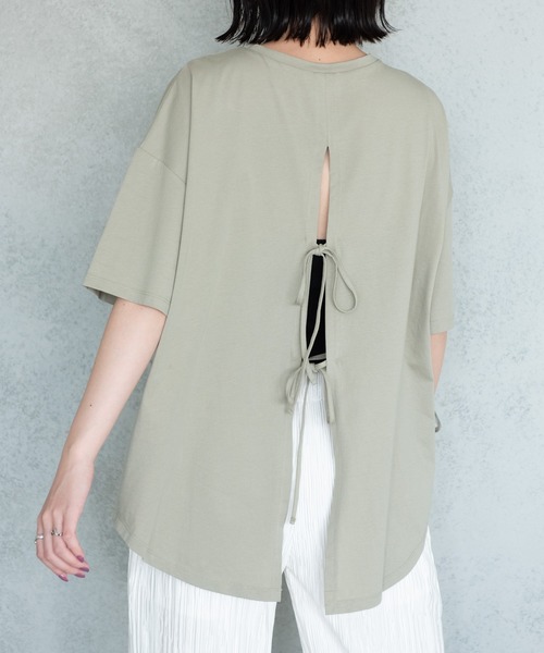 Aunt Marie's(アントマリーズ)の「バックスリットシルケットTシャツ【AUNT MARIE'S 】(Tシャツ/カットソー・レディース・ホワイト/ブラック/ベージュ/ライトグリーン・FREE)」の1枚目の写真