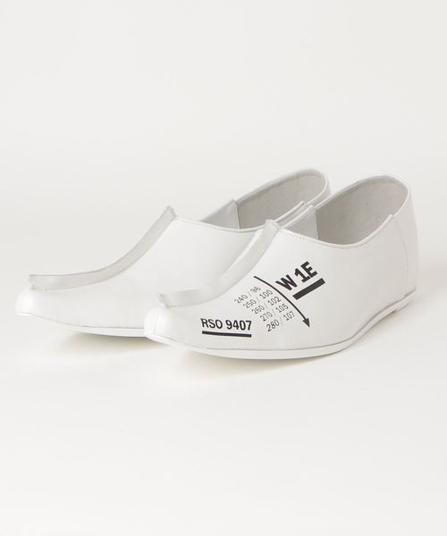 KIDS LOVE GAITE(キッズラブゲイト)の「Pointed Mohican Luca Slip-on(スリッポン・メンズ・ブラック/ホワイト・27/26/25)」の1枚目の写真
