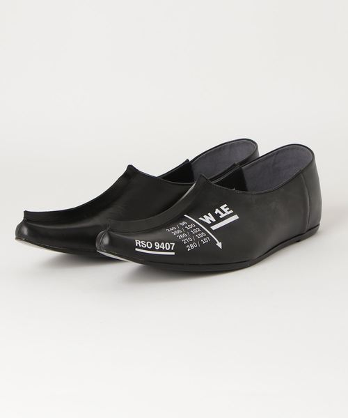 KIDS LOVE GAITE(キッズラブゲイト)の「Pointed Mohican Luca Slip-on(スリッポン・メンズ・ブラック/ホワイト・27/26/25)」の2枚目の写真