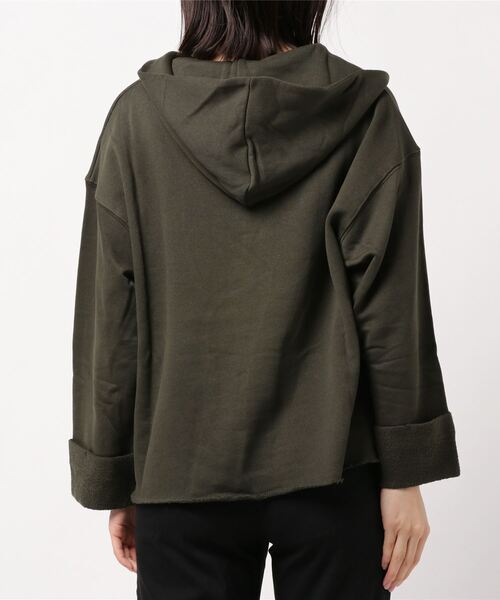 Cheek(チーク)の「裏毛ビッグサイズフーディー(パーカー・レディース・モカ/ベージュ/カーキ・MEDIUM)」の4枚目の写真