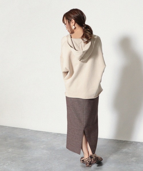 Cheek(チーク)の「裏毛ビッグサイズフーディー(パーカー・レディース・モカ/ベージュ/カーキ・MEDIUM)」の16枚目の写真