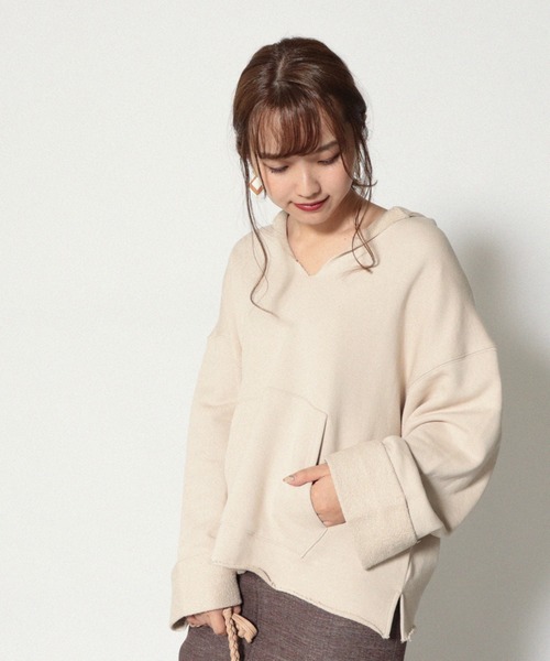 Cheek(チーク)の「裏毛ビッグサイズフーディー(パーカー・レディース・モカ/ベージュ/カーキ・MEDIUM)」の6枚目の写真