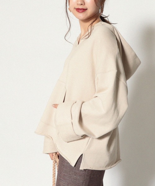 Cheek(チーク)の「裏毛ビッグサイズフーディー(パーカー・レディース・モカ/ベージュ/カーキ・MEDIUM)」の10枚目の写真