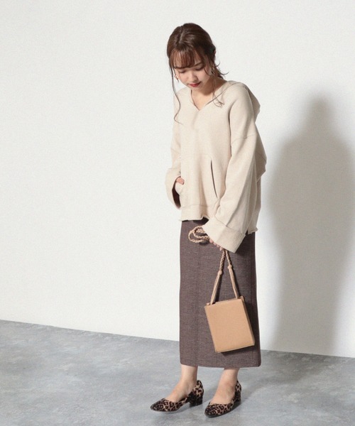 Cheek(チーク)の「裏毛ビッグサイズフーディー(パーカー・レディース・モカ/ベージュ/カーキ・MEDIUM)」の12枚目の写真