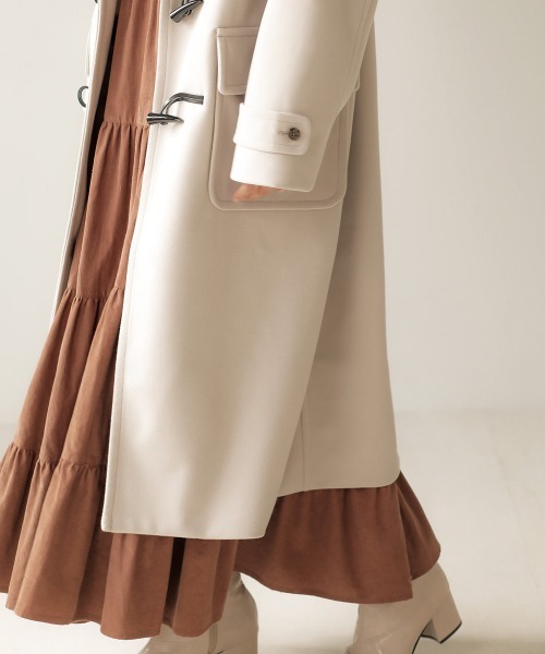 Bab（バブ）の「【WEB限定】ロングフーディーダッフルコート（ダッフルコート・レディース・ブラック/ベージュ/アイボリー・38）」の13枚目の写真