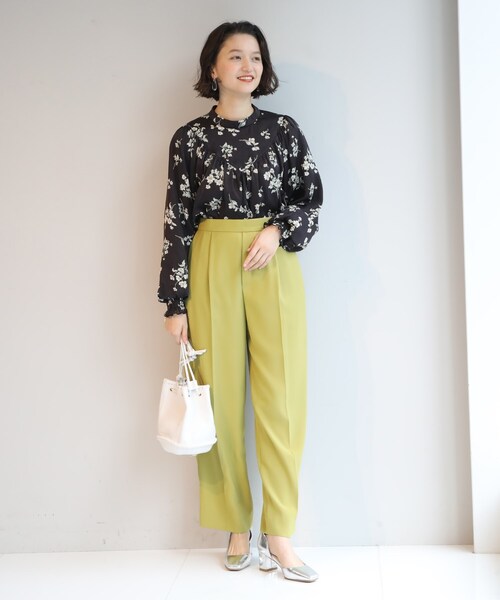 Supreme La La Web 一部店舗限定 トップス ランダムフラワーv切替ブラウス シャツ ブラウス Supreme La La シュープリームララ のファッション