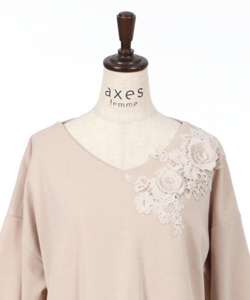 axes femme（アクシーズファム）の「立体モチーフレースＰＯ（Tシャツ/カットソー・レディース・サックスブルー/ブラック/ベージュ・MEDIUM）」の17枚目の写真