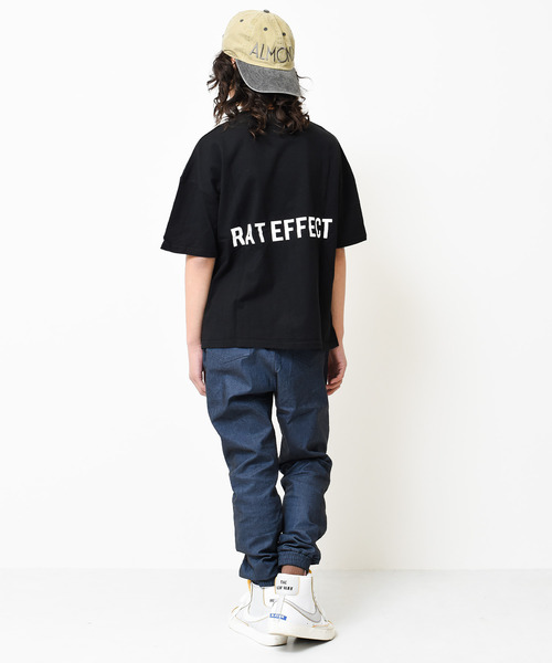 RAT EFFECT(ラットエフェクト)の「バックプリントビッグTシャツ(Tシャツ/カットソー・キッズ・チャコールグレー/ライトグレー/ライトブルー/ブラック/ベージュ/オフホワイト・120/130/140/150/160)」の12枚目の写真