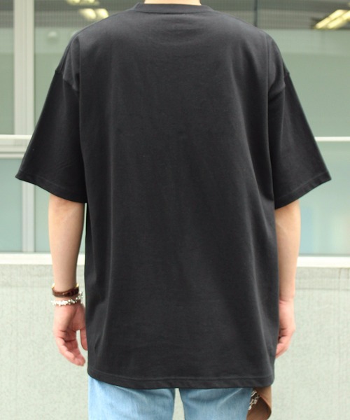 United Athle（ユナイテッドアスレ）の「【UNITED ATHLE】ユナイテッドアスレ 9.1オンス マグナムウェイト ビッグシルエットＴシャツ 4411（Tシャツ/カットソー・メンズ・ホワイト/ブラック/ベージュ/ブルー/ナチュラル/スミクロ/ネイビー/スモークグレー・M/XL/L）」の10枚目の写真