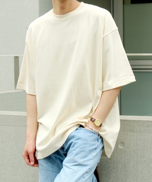 United Athle（ユナイテッドアスレ）の「【UNITED ATHLE】ユナイテッドアスレ 9.1オンス マグナムウェイト ビッグシルエットＴシャツ 4411（Tシャツ/カットソー・メンズ・ホワイト/ブラック/ベージュ/ブルー/ナチュラル/スミクロ/ネイビー/スモークグレー・M/XL/L）」の17枚目の写真