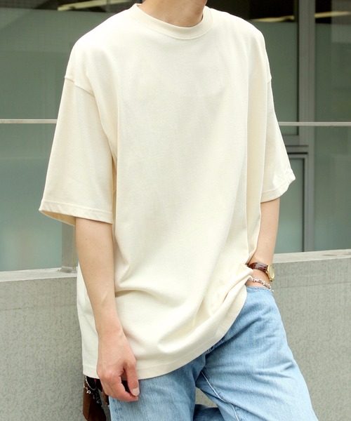 United Athle（ユナイテッドアスレ）の「【UNITED ATHLE】ユナイテッドアスレ 9.1オンス マグナムウェイト ビッグシルエットＴシャツ 4411（Tシャツ/カットソー・メンズ・ホワイト/ブラック/ベージュ/ブルー/ナチュラル/スミクロ/ネイビー/スモークグレー・M/XL/L）」の18枚目の写真