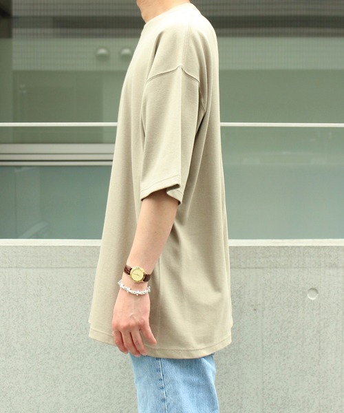 United Athle（ユナイテッドアスレ）の「【UNITED ATHLE】ユナイテッドアスレ 9.1オンス マグナムウェイト ビッグシルエットＴシャツ 4411（Tシャツ/カットソー・メンズ・ホワイト/ブラック/ベージュ/ブルー/ナチュラル/スミクロ/ネイビー/スモークグレー・M/XL/L）」の14枚目の写真