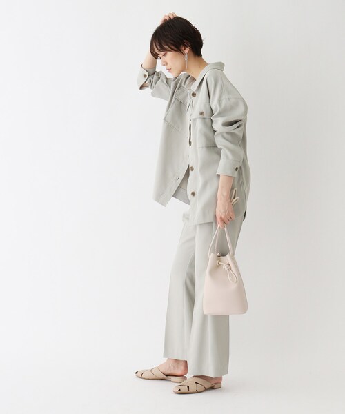 OPAQUE.CLIP(オペークドットクリップ)の「◆シュリンククルミハトメ巾着バッグ【軽量】(ショルダーバッグ・レディース・ブラック/オフホワイト/ベージュ/レンガ・00)」の16枚目の写真