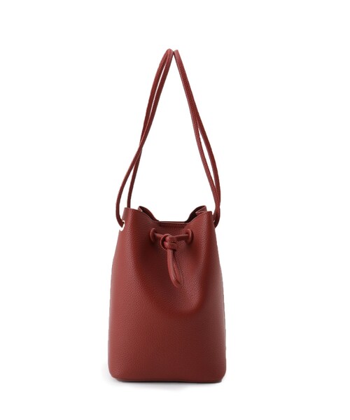 OPAQUE.CLIP(オペークドットクリップ)の「◆シュリンククルミハトメ巾着バッグ【軽量】(ショルダーバッグ・レディース・ブラック/オフホワイト/ベージュ/レンガ・00)」の10枚目の写真