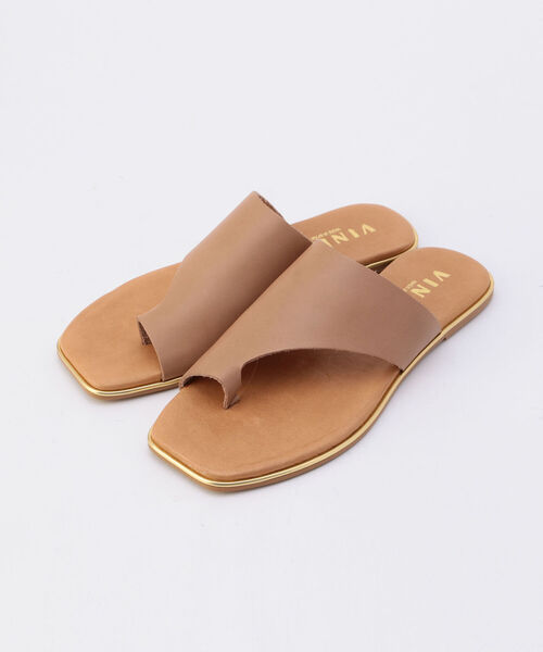 NOLLEY’S(ノーリーズ)の「【VINILO/ ヴィニーロ】スクエアトゥトングサンダル(サンダル・レディース・ブラック/ベージュ・38/36/37)」の8枚目の写真