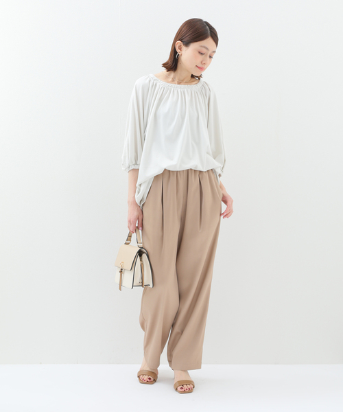 Simplicite(サンプリシテ)の「ギャザースリーブバックシャンプルオーバー(Tシャツ/カットソー・レディース・ホワイト/チャコールグレー/カーキ・FREE)」の12枚目の写真