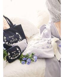 メゾンドフルール　ハチワレ 刺繍ダブルリボントートバッグ 予約】ちいかわ Maison de FLEUR 刺繍ダブルリボントートバッグ