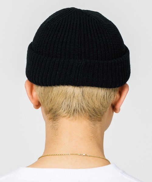 XLARGE（エクストララージ）の「LOGO SHORT LENGTH BEANIE（キャップ・メンズ・ブラック/ネイビー/ブラウン/グリーン・ONE SIZE）」の7枚目の写真