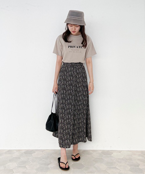 EPIMI E'PIMMY（エピミエピミー）の「小花柄アソートフレアスカート（スカート・レディース・オフホワイト/ブラック/サックスブルー/シルバーグレー・MEDIUM）」の8枚目の写真