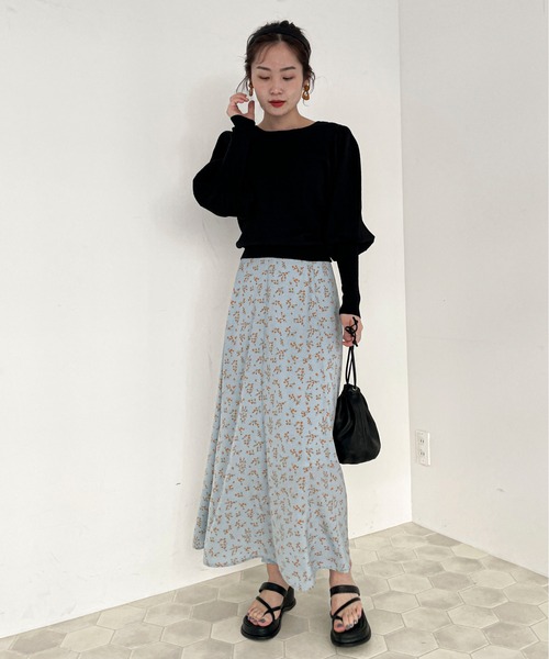 EPIMI E'PIMMY（エピミエピミー）の「小花柄アソートフレアスカート（スカート・レディース・オフホワイト/ブラック/サックスブルー/シルバーグレー・MEDIUM）」の10枚目の写真