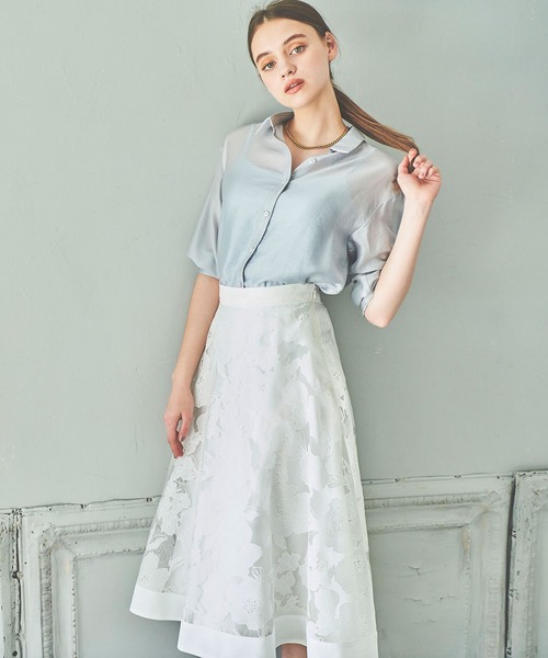 Fabulous Angela(ファビュラスアンジェラ)の「フラワーオパールシアースカート(スカート・レディース・ホワイト/ベージュ/カーキ・FREE)」の7枚目の写真