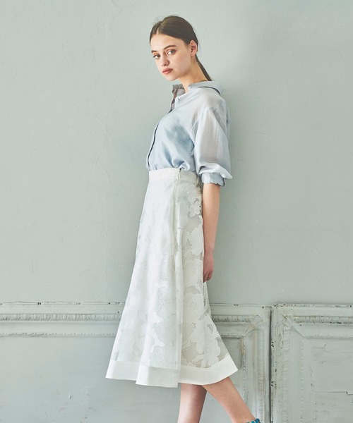 Fabulous Angela(ファビュラスアンジェラ)の「フラワーオパールシアースカート(スカート・レディース・ホワイト/ベージュ/カーキ・FREE)」の6枚目の写真