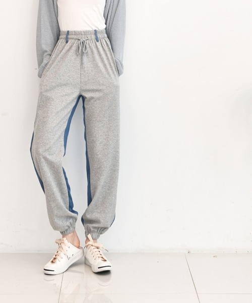 me+em select（ミームセレクト）の「デニム配色スウェットジョガーパンツ（スウェットパンツ・レディース・グレー/アイボリー・FREE）」の7枚目の写真