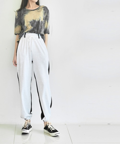 me+em select（ミームセレクト）の「デニム配色スウェットジョガーパンツ（スウェットパンツ・レディース・グレー/アイボリー・FREE）」の16枚目の写真