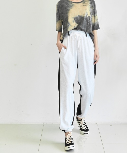 me+em select（ミームセレクト）の「デニム配色スウェットジョガーパンツ（スウェットパンツ・レディース・グレー/アイボリー・FREE）」の17枚目の写真
