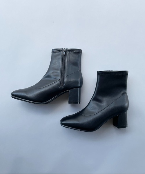 EVOL（イーボル）の「ソフトフェイクレザーショートブーツ（ブーツ・レディース・ブラック/ブラウン・S/M/L）」の5枚目の写真