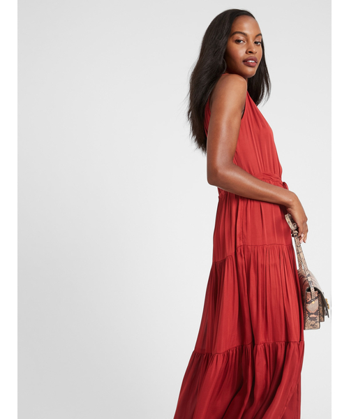 Banana Republic（バナナリパブリック）の「サテン ティアード