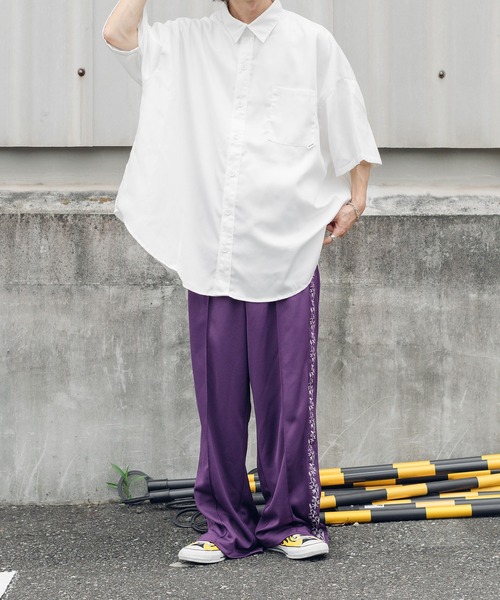 Perushu（ペルーシュ）の「Pロゴ刺繍オーバーシャツ（シャツ/ブラウス・メンズ・ホワイト/ブラック・MEDIUM/LARGE）」の4枚目の写真