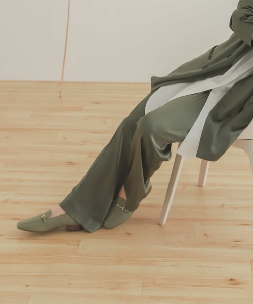 SENSE OF PLACE by URBAN RESEARCH（センスオブプレイスバイアーバンリサーチ）の「サテンリラックスパンツ（その他パンツ・レディース・ライトベージュ/マスタード/カーキ・MEDIUM/SMALL）」の2枚目の写真