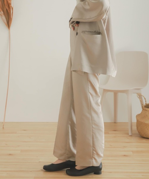SENSE OF PLACE by URBAN RESEARCH（センスオブプレイスバイアーバンリサーチ）の「サテンリラックスパンツ（その他パンツ・レディース・ライトベージュ/マスタード/カーキ・MEDIUM/SMALL）」の6枚目の写真
