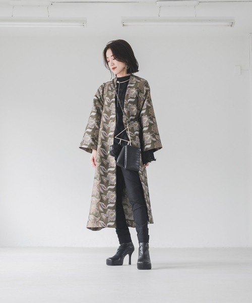 EVOL(イーボル)の「EVOL ×Yukko コラボマルチショルダーバッグ AR30452(ショルダーバッグ・レディース・ブラック/アイボリー・FREE)」の4枚目の写真