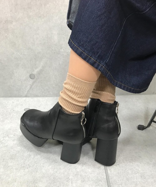 Noubel Voug Relax(ヌーベルヴォーグリラックス)の「バックジップデザイン チャンキーヒール アンクルブーツ(ブーツ・レディース・ブラック/ベージュ/パイソン・LL/3L/S/M/L)」の11枚目の写真
